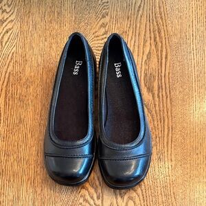 Bass Women's Shiny Black Loafers